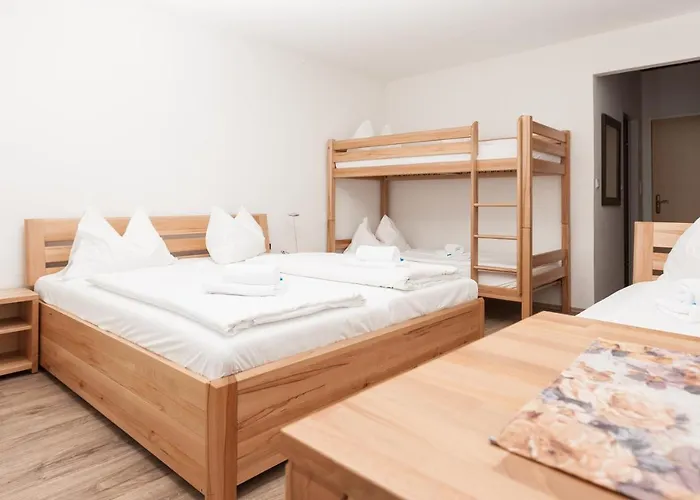 Joschi Almgasthof Guest house 3*